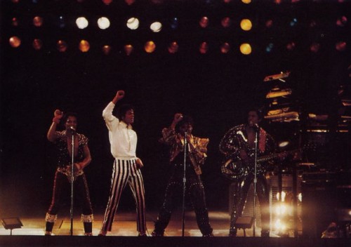 Victory Tour (298)