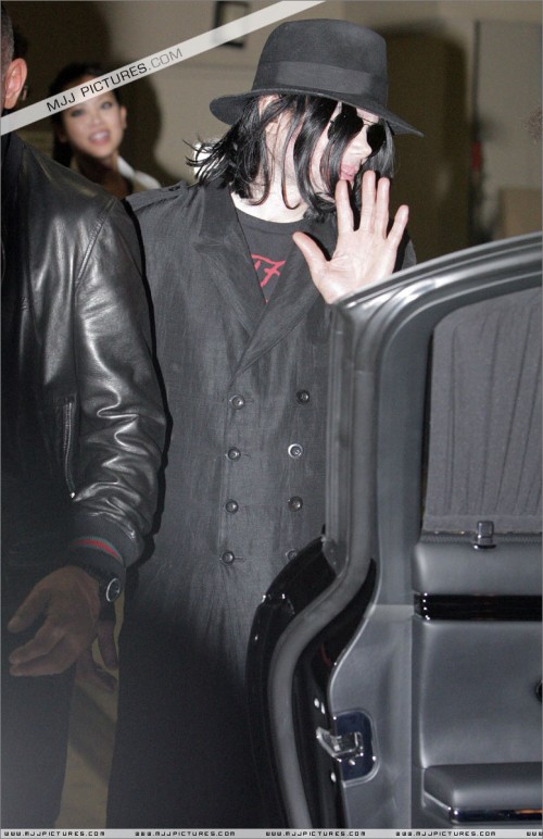 Shopping with Christian Audigier on Rodeo Drive (February 27) (25)