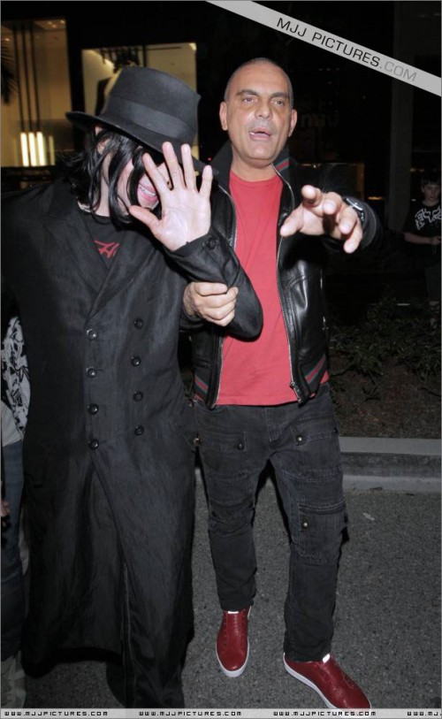 Shopping with Christian Audigier on Rodeo Drive (February 27) (30)