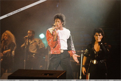 BAD Tour (376)