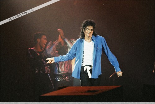 BAD Tour (377)