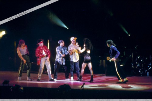 BAD Tour (392)