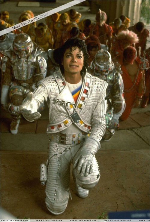 CaptainEO2.jpg