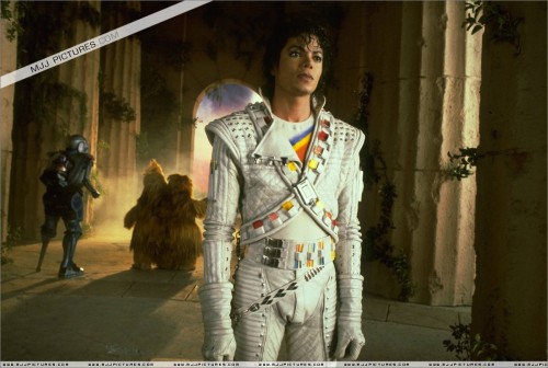 CaptainEO5.jpg