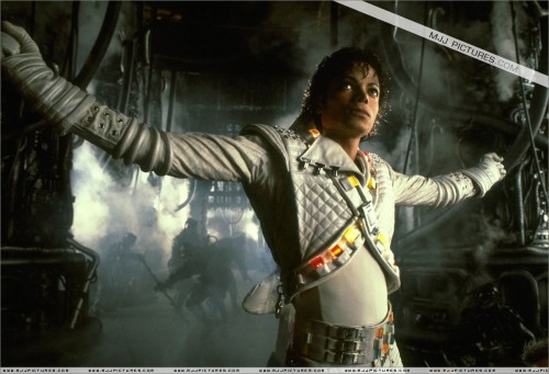 CaptainEO6.jpg