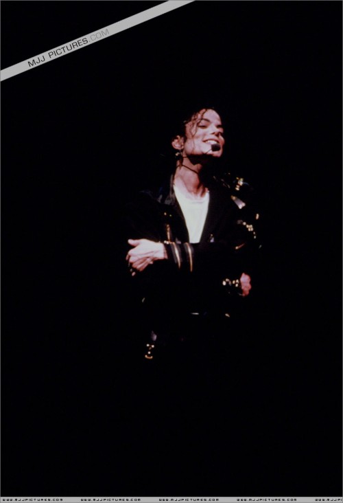 Dangerous World Tour (12)