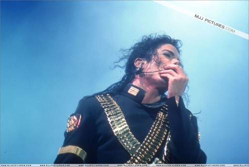 Dangerous World Tour (147)