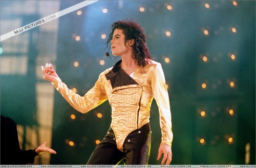 Dangerous World Tour (148)