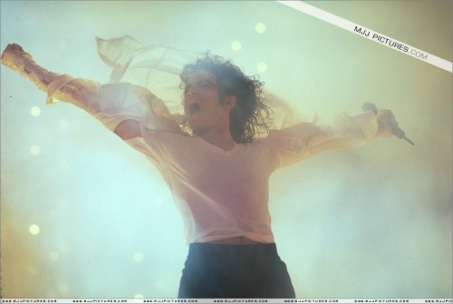 Dangerous World Tour (170)