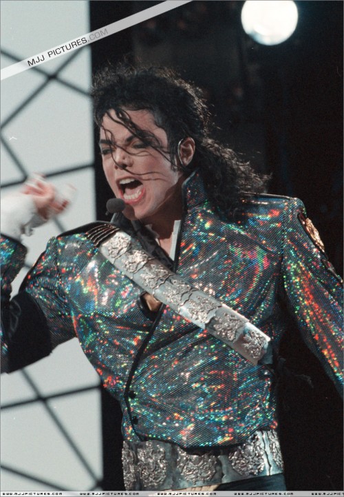 Dangerous World Tour (211)