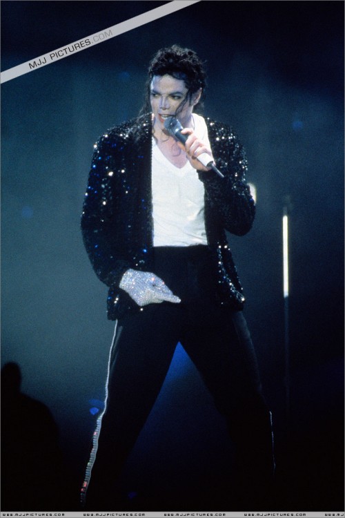 Dangerous World Tour (224)