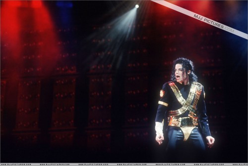 Dangerous World Tour (246)