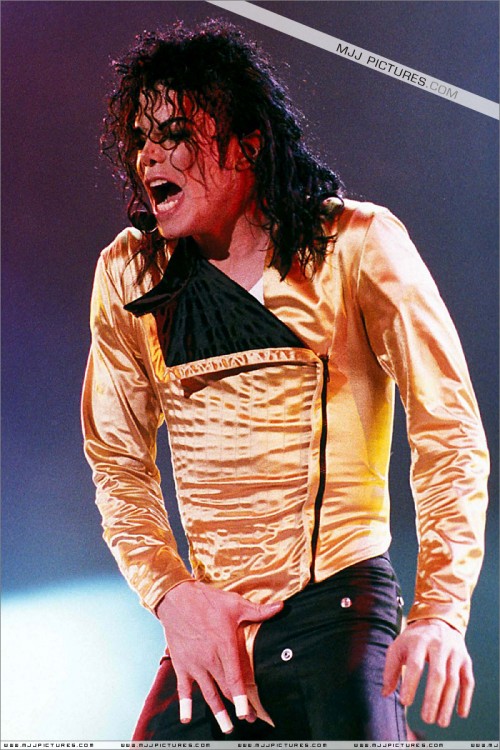 Dangerous World Tour (259)