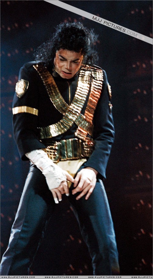 Dangerous World Tour (278)