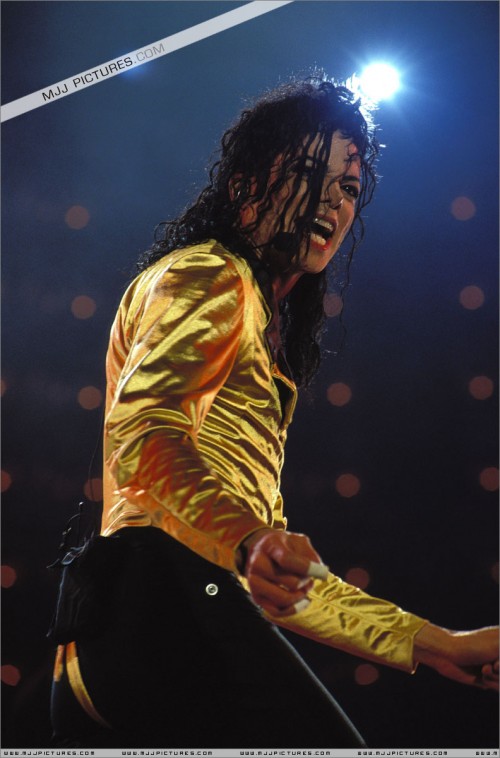 Dangerous World Tour (303)