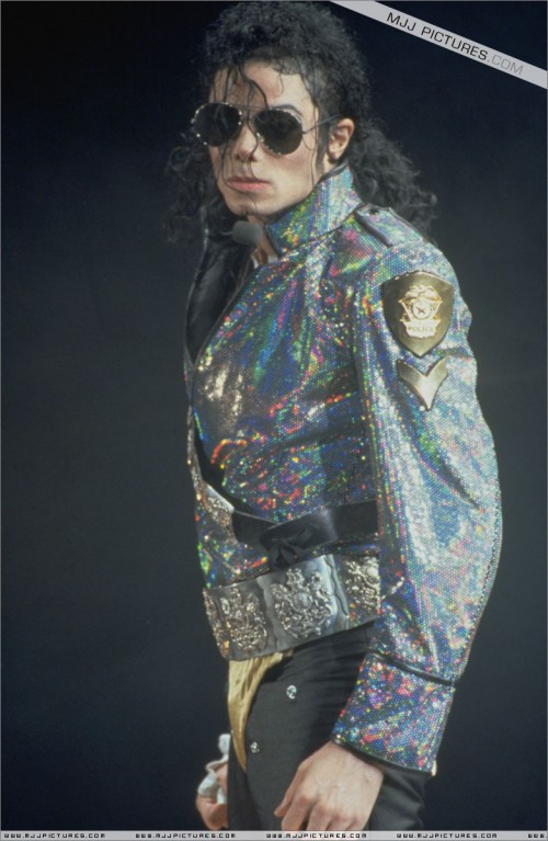 Dangerous World Tour (335)