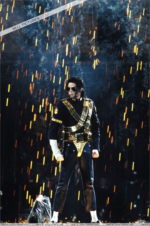 Dangerous World Tour (380)