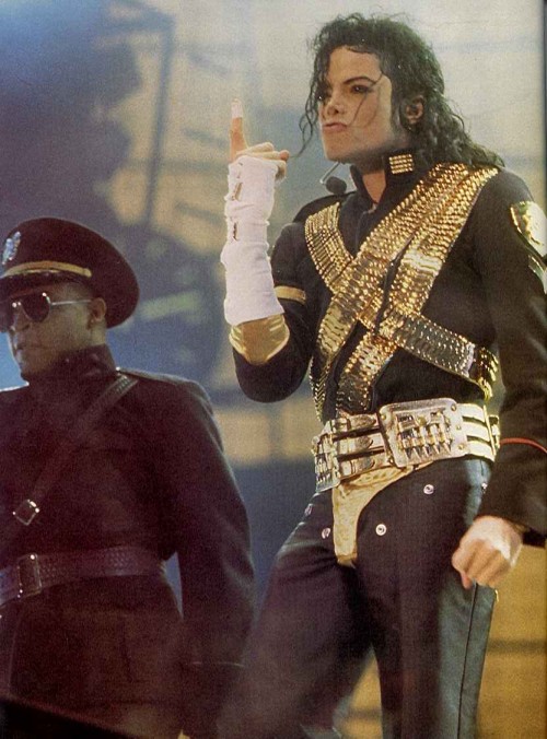 Dangerous World Tour (426)