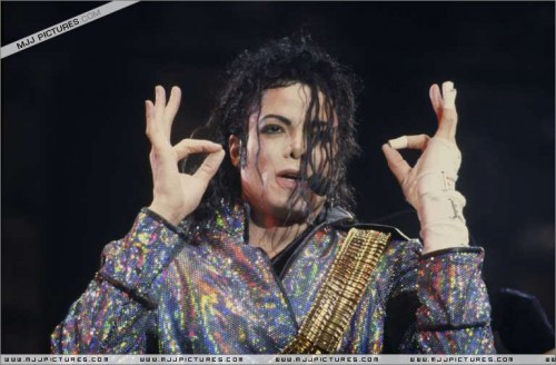 Dangerous World Tour (428)