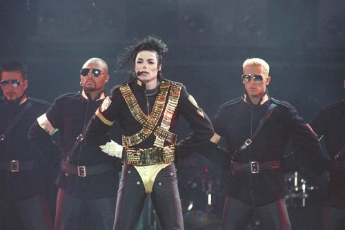 Dangerous World Tour (444)