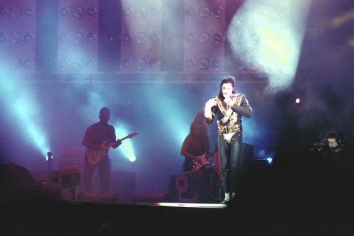 Dangerous World Tour (453)