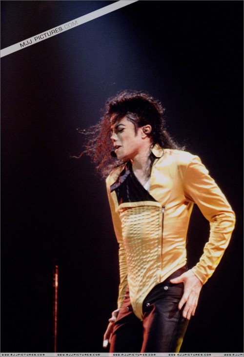 Dangerous World Tour (469)