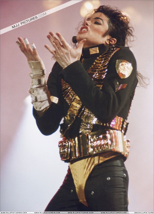 Dangerous World Tour (47)