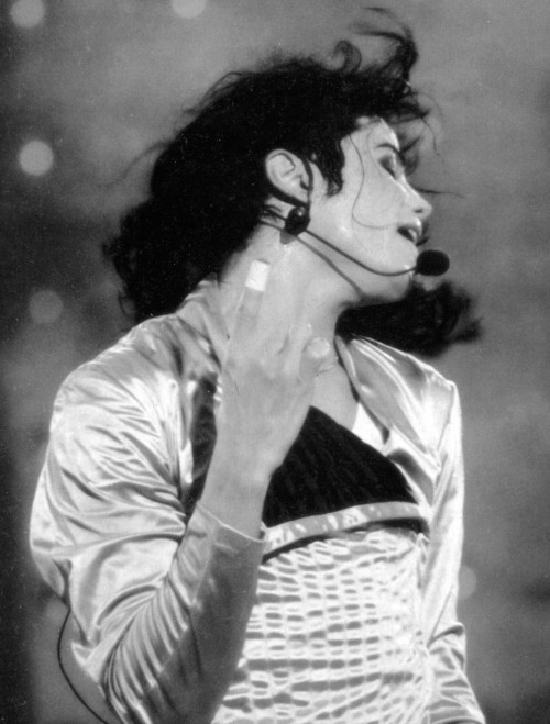 Dangerous World Tour (510)