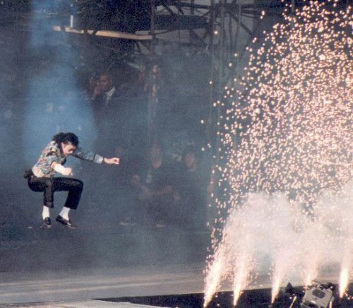 Dangerous World Tour (523)