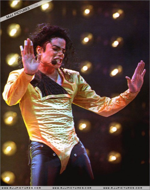 Dangerous World Tour (549)