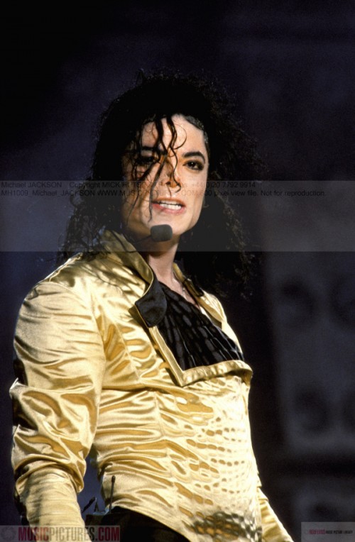 Dangerous World Tour (558)