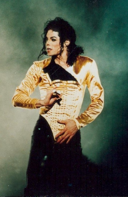 Dangerous World Tour (645)