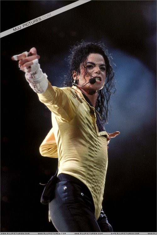 Dangerous World Tour (78)