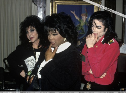 MichaelJacksonOprahInterview11.jpg