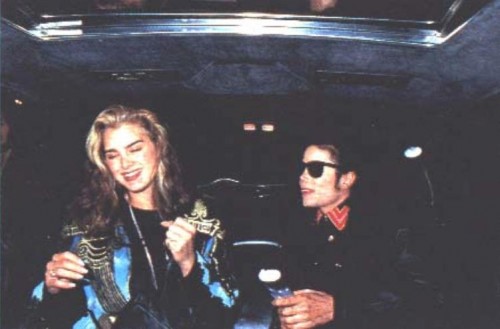 MichaelandBrookeShieldsatTheInnOfTheSeventhRayRestaurant199110.jpg