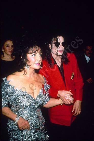 MichaelandElizabethTaylorattheTavernOnTheGreen199218.jpg