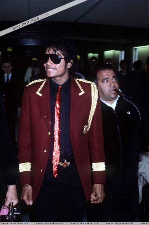 Michael arrives in London 1985 (1)