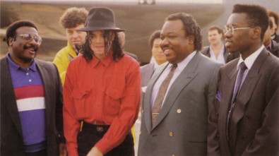 MichaelatLosAngelesAirport199230.jpg