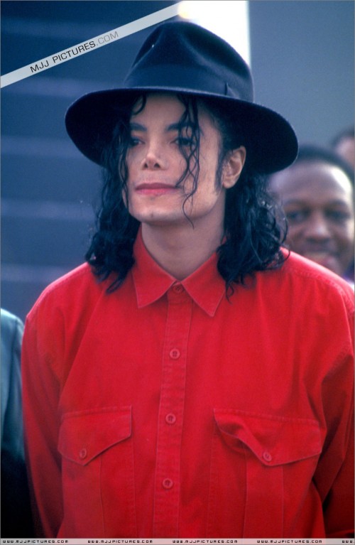 MichaelatLosAngelesAirport19924.jpg