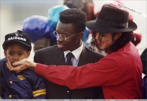 MichaelatLosAngelesAirport19926.jpg