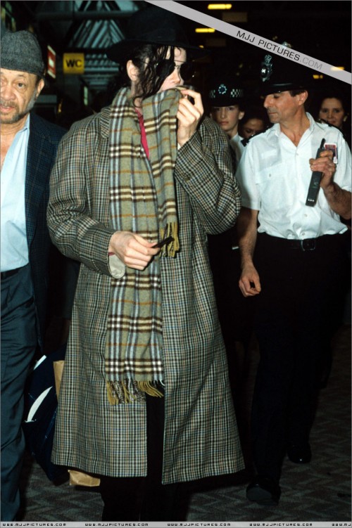 Michael at the Heathrow Airport (London) 1992 (3)