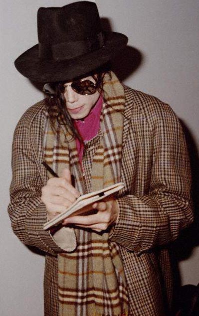 MichaelattheHeathrowAirportLondon19925.jpg