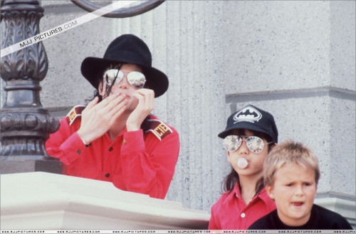 Michael visits Disneyland Paris 1992 (16)