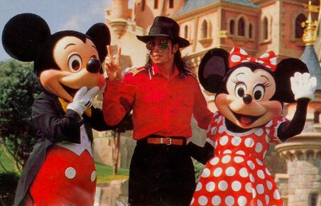 MichaelvisitsDisneylandParis199223.jpg