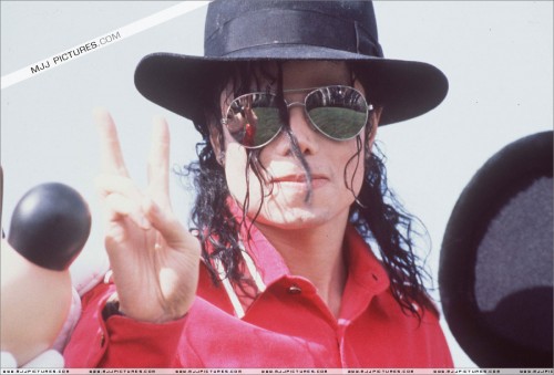 Michael visits Disneyland Paris 1992 (8)