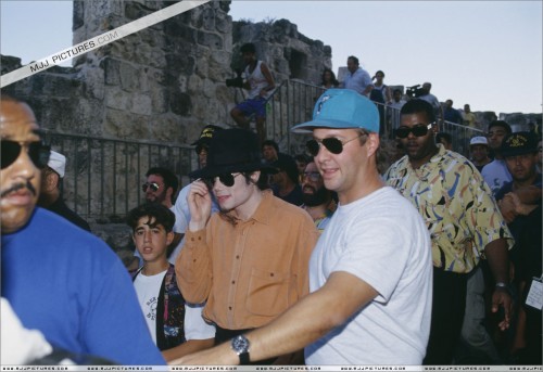 MichaelvisitsIsrael19936.jpg