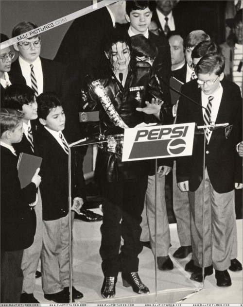 Pepsi & Heal The World Foundation Press Conference 1992 (72)