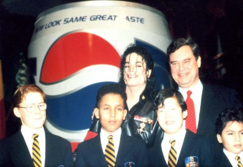 Pepsi & Heal The World Foundation Press Conference 1992 (76)