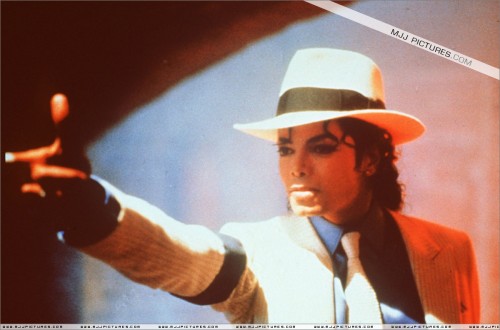 Smooth Criminal (14)