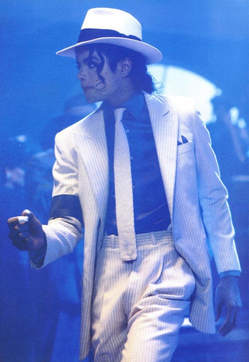 Smooth Criminal (25)